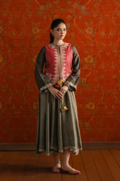 EMBROIDERED SHIRT | E4704-103-707