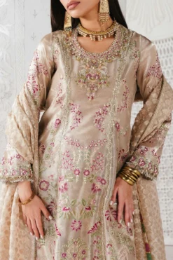 Alternative view of Zari