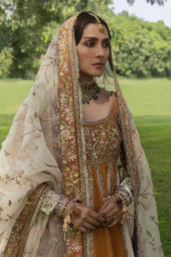 Alternative view of Mehru