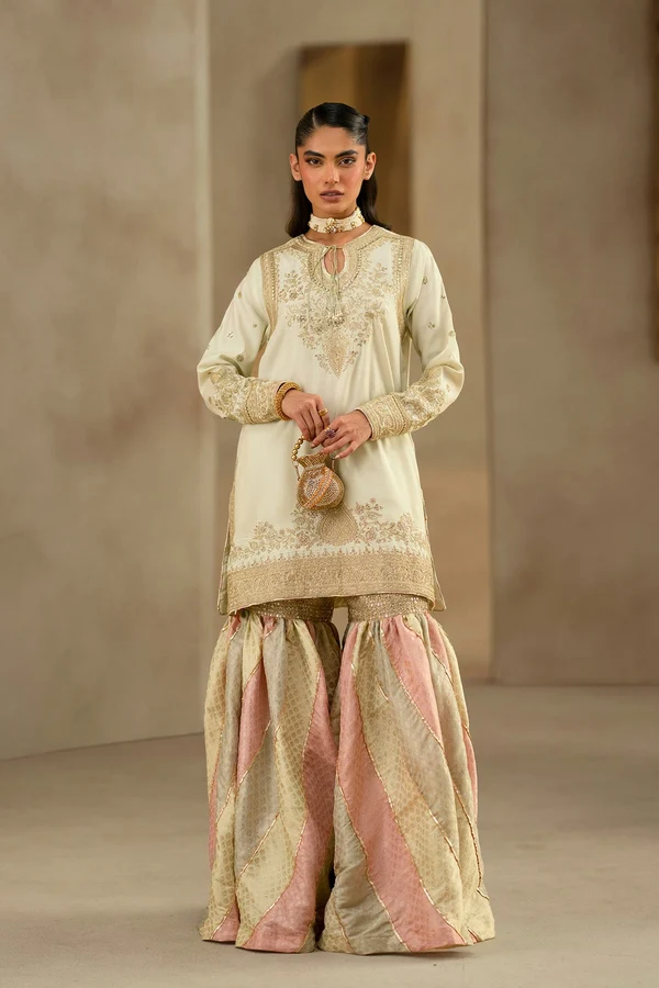 EMBROIDERED SUIT | E1232-104-115